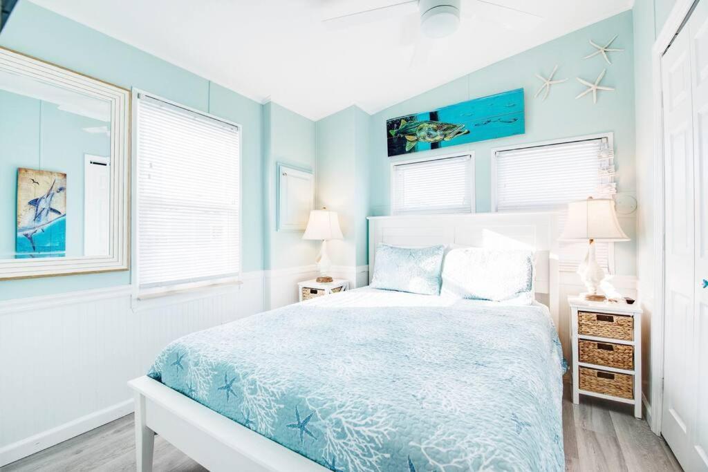 Oceania... Water Front Retreat ~ Cudjoe Key